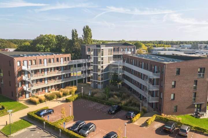 Apartamento de 3 habitaciones en Elst, Lanenbuurt - En Alquiler