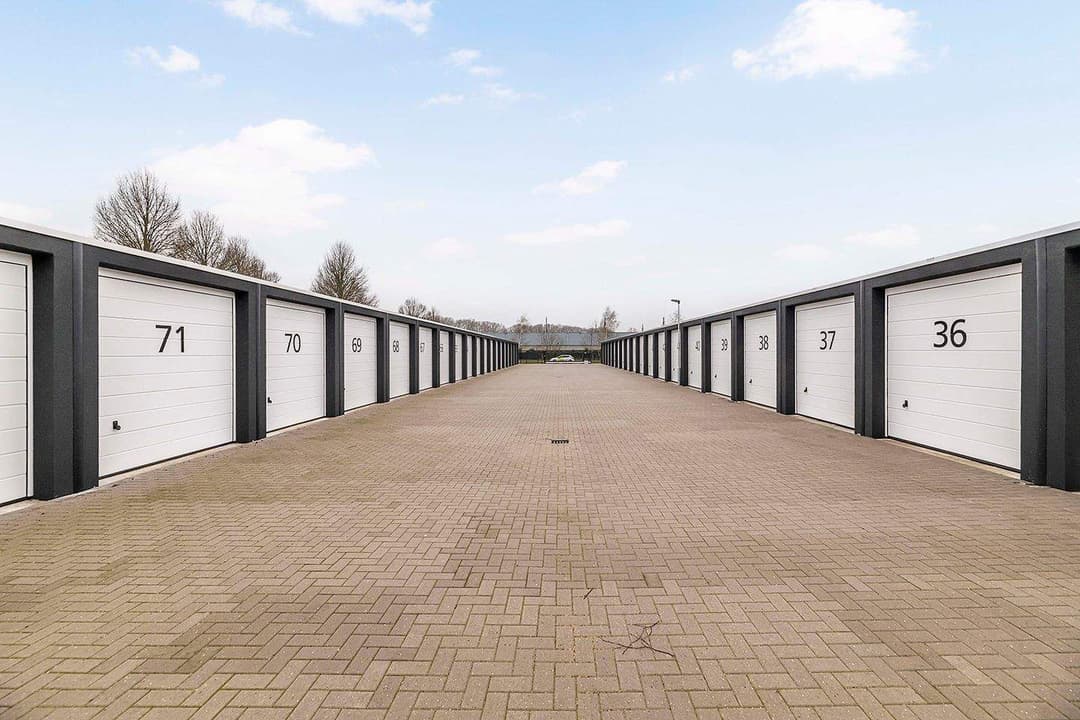 Garage-Einheit Oosterbracht, Emmen - Lager-/Gewerbeeinheit