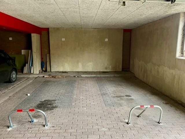 Parking Space Wittenstein 135-63328 MT Dordrecht - For Rent