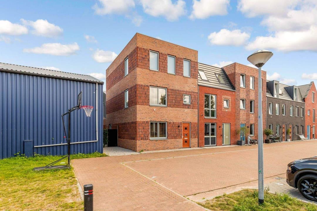 Scheepswerf 281, Huizen - Casa de esquina en 't Plaveen