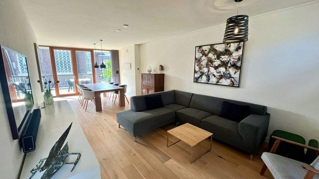House Vondelstraat, Den Haag - For Rent