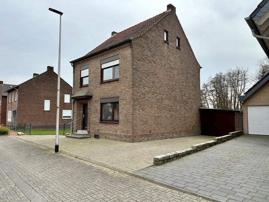 Vrijstaande gezinswoning Rafaëlweg, Susteren - Te huur