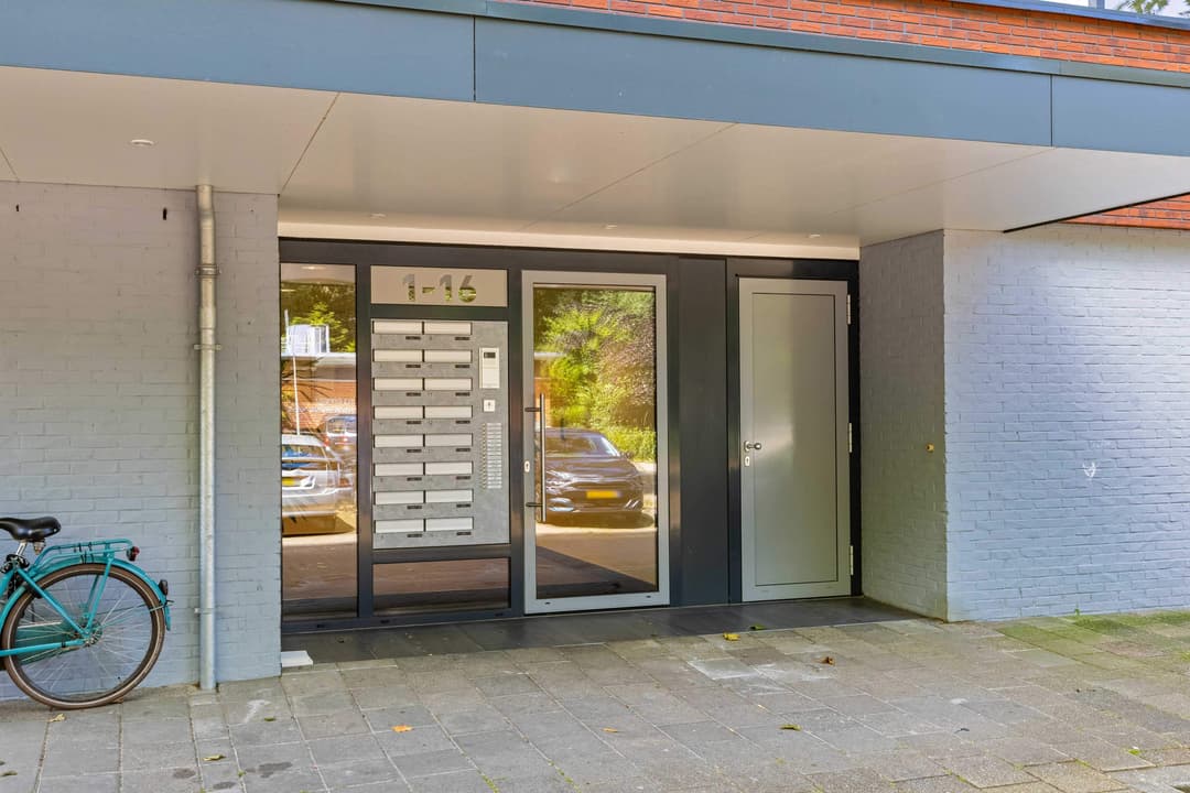 Flat Guido Gezellelaan 77, Delft - For Rent