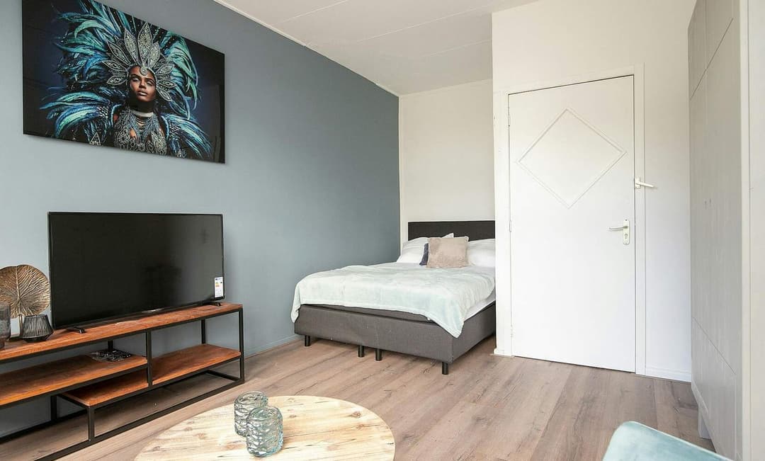 Kamer Hogenbanweg, Rotterdam - Te Huur
