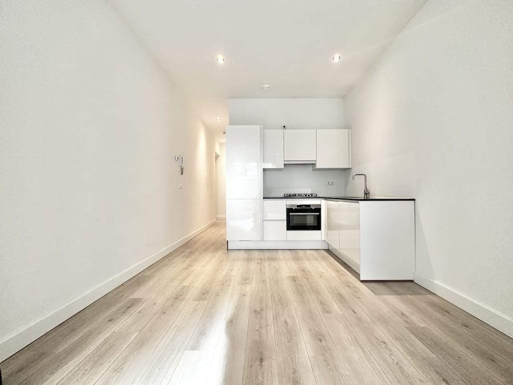Appartement Brederodestraat 103-A, Amsterdam - Te Huur