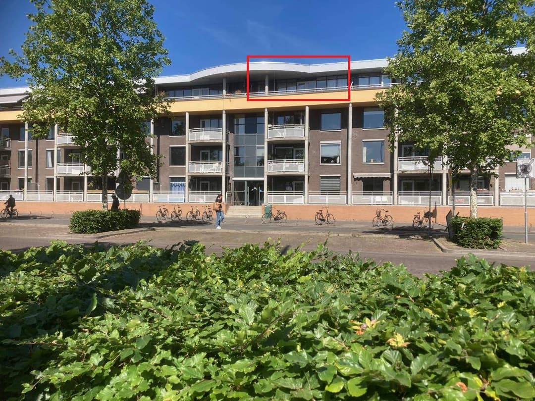 Penthouse Langgewenst 1171211 BA Hilversum - For Rent