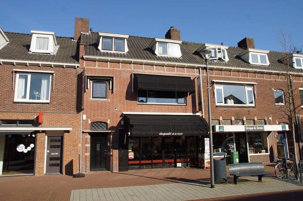 Appartement Dorpsstraat 54-A, Elst - À Louer