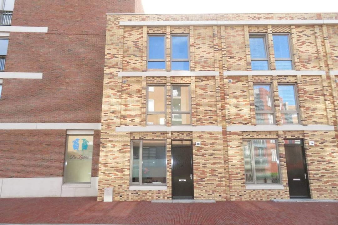 House Bernhardplein, Den Helder - For Rent