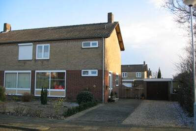 Doppelhaushälfte 2-unter-1 Margrietlaan, Posterholt - Zu Vermieten