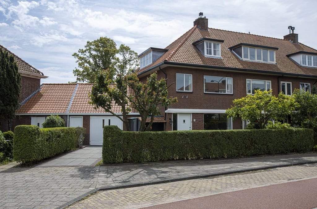 Hoekhuis Deijlerweg 82, Wassenaar - Te Huur