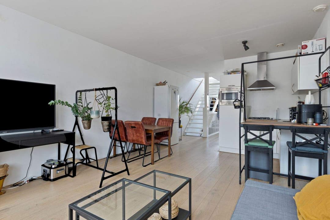 Apartment Vossegatselaan 8B, Utrecht - For Rent