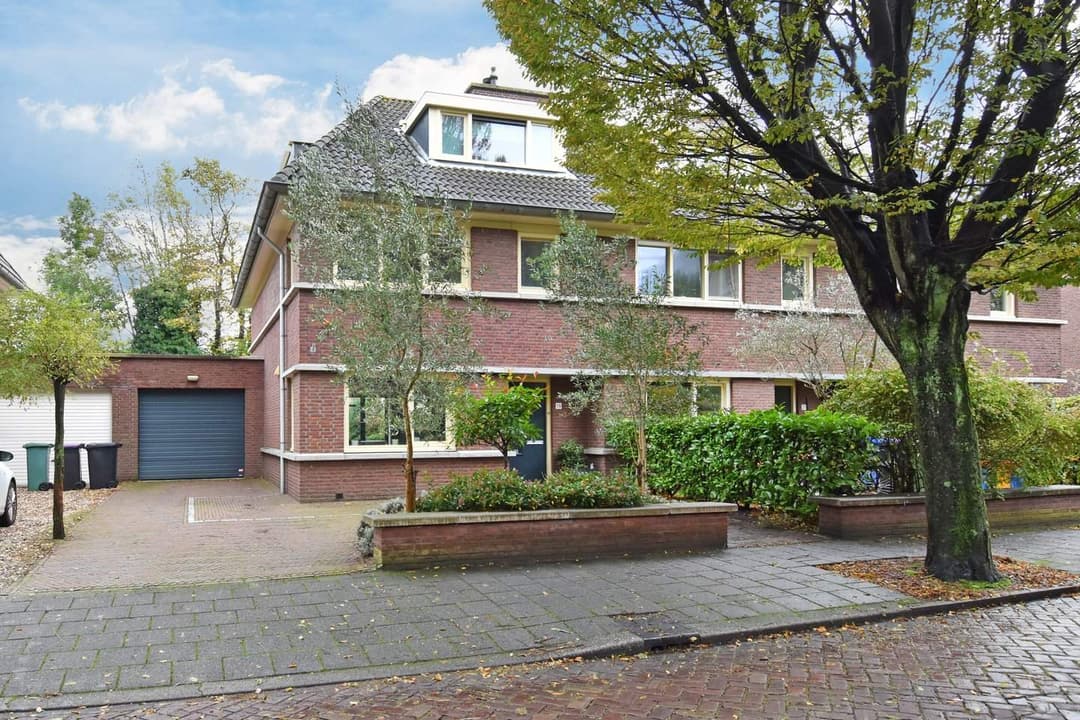 Casa Esquina Zegtruststraat, Voorburg - En Alquiler
