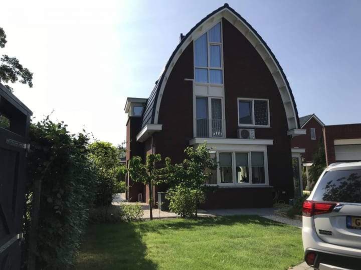 Detached Family Home, Korianderhof, Aalsmeer - For Rent