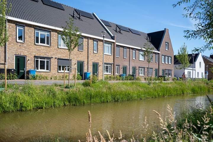 Casa Familiar en Brink van Pietje Bell, Pijnacker - En Alquiler