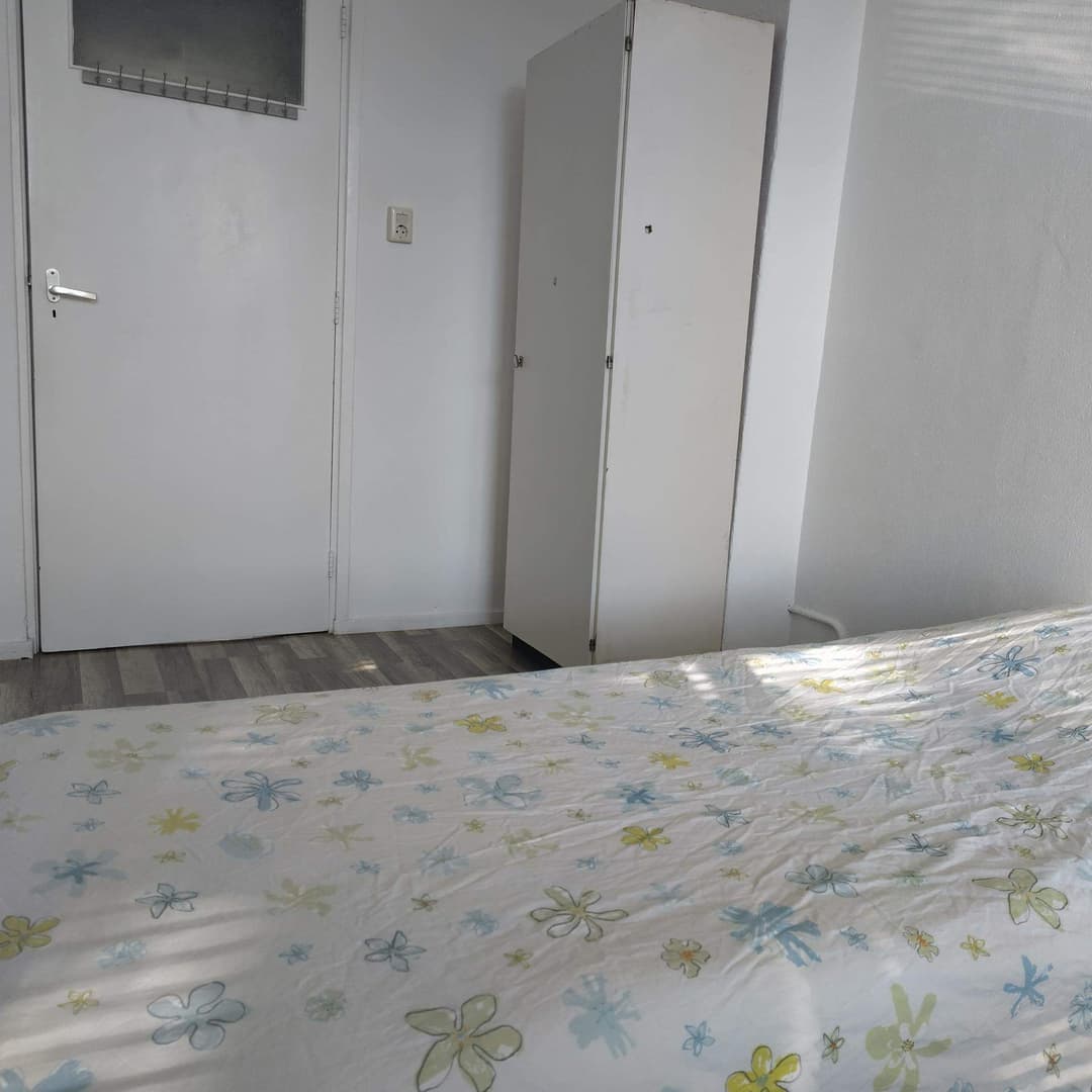 Gemeubileerde Kamer Middelrode, Rotterdam - Te Huur