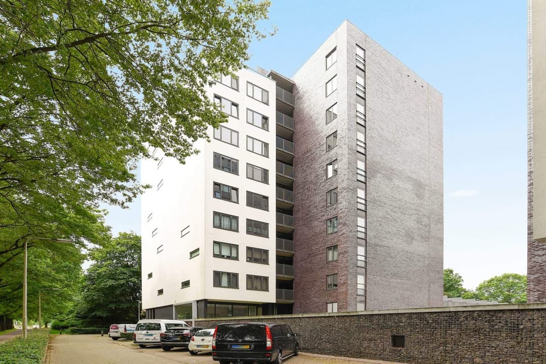 Apartment Dr. Ahaushof 87, Tilburg - Vredeburcht
