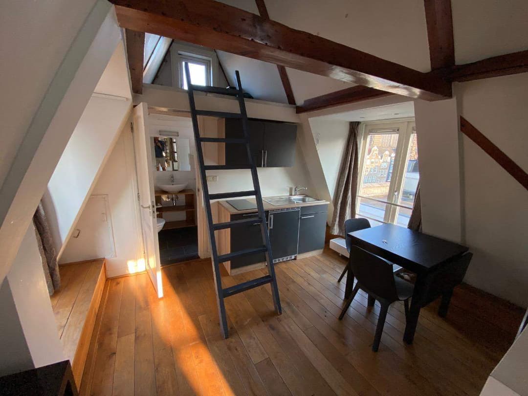 Möbliertes Apartment Nieuwezijds Voorburgwal, Amsterdam - Zur Miete