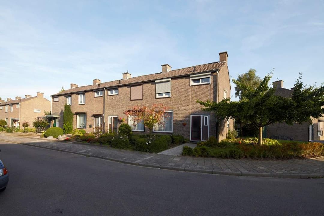 Joes Jongenstraat 8, Landgraaf - Eckhaus