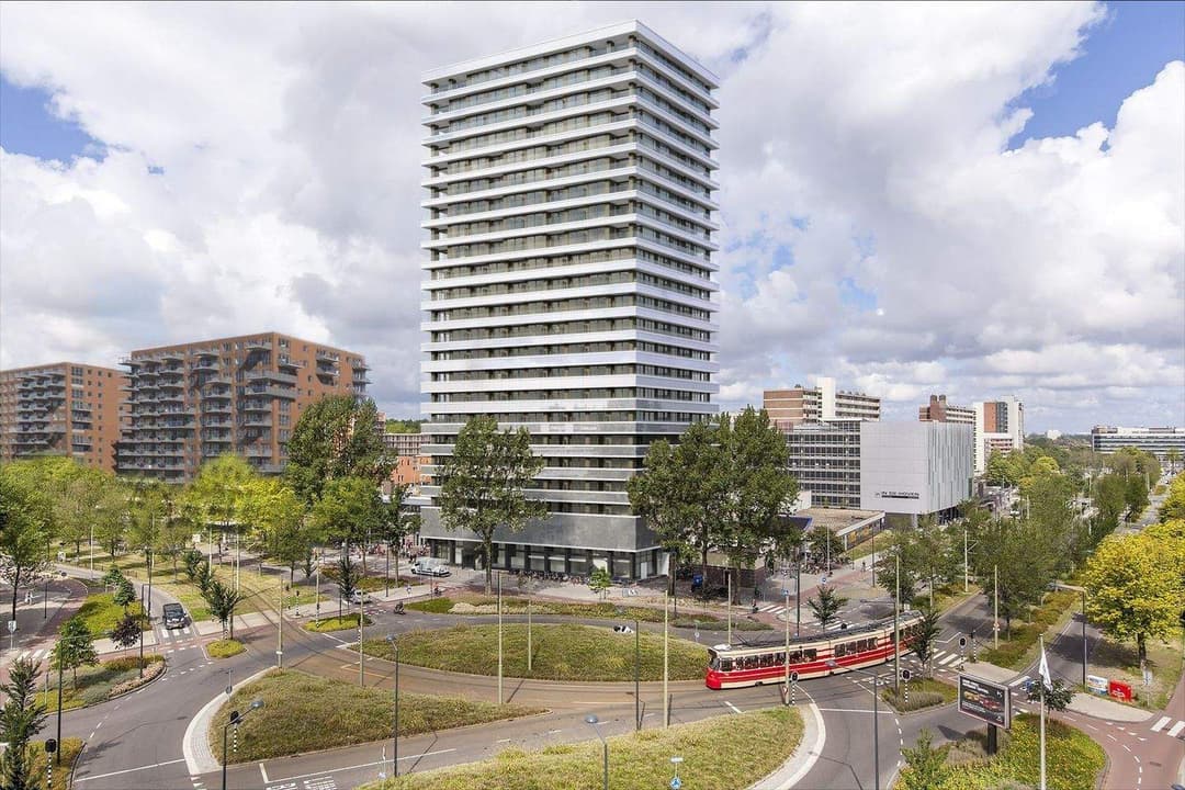 Appartement Martinus Nijhofflaan 2V5, Delft - Te Huur