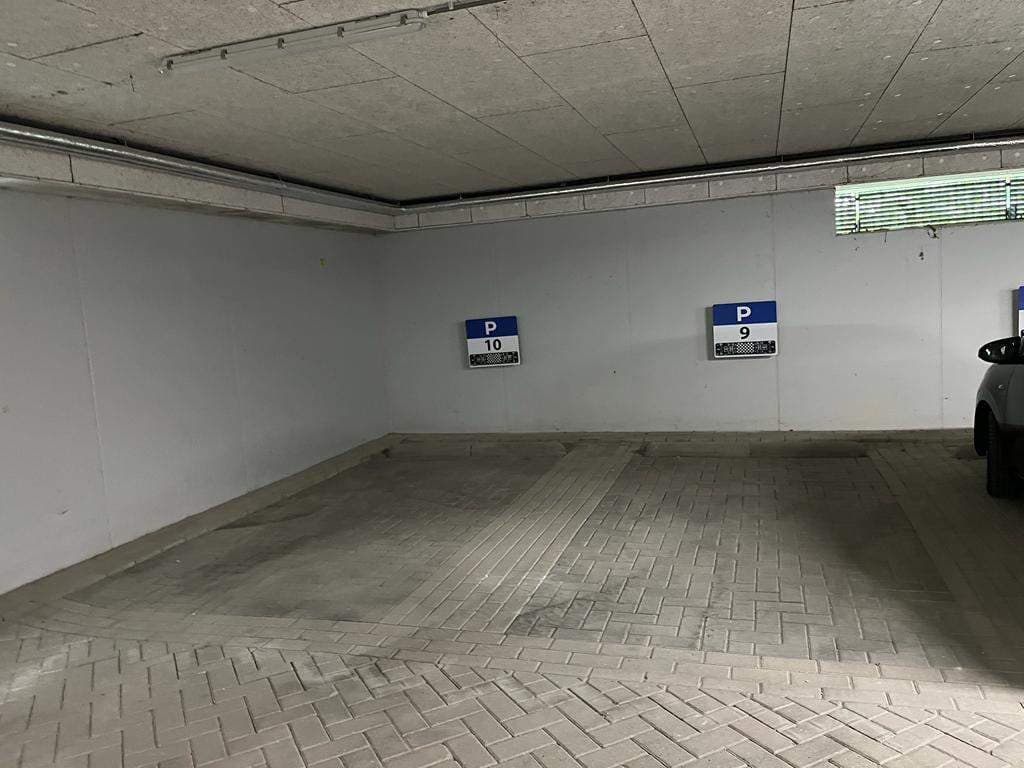 Espacio de Estacionamiento Naritaweg, Ámsterdam - En Alquiler