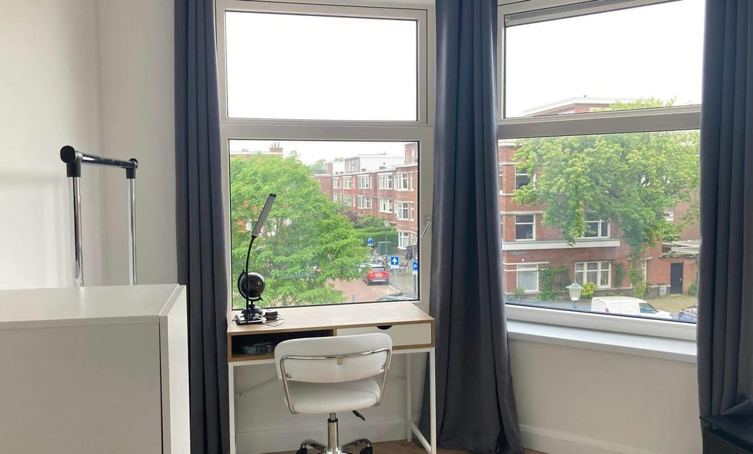 Kamer in Den Haag, Abrikozenstraat - Te Huur