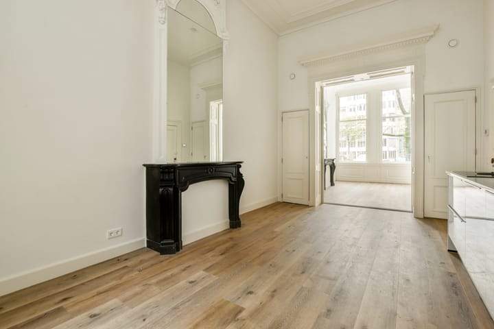 Luxury Apartment at Singel 212, Amsterdam - For Rent
