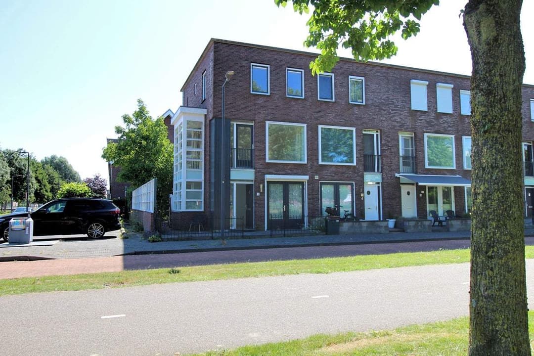 House Paul Schuitemastraat, Rotterdam - For Rent