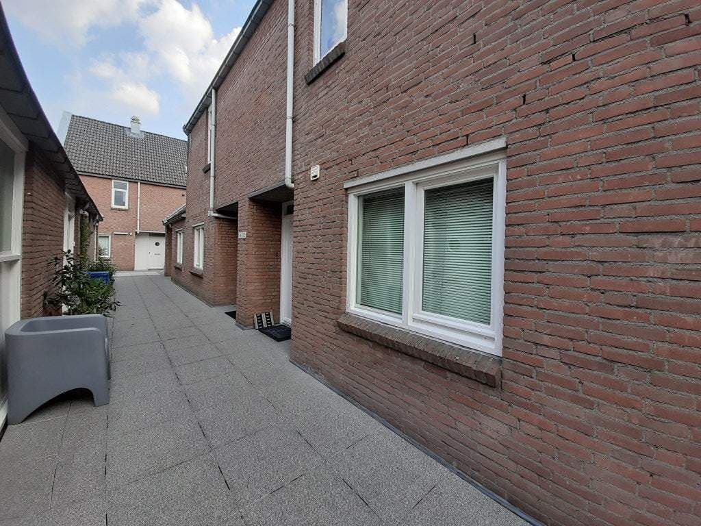 Flat Hoogzwanenstraat 112, Maastricht - For Rent