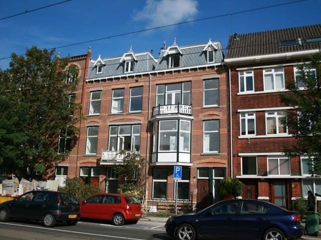 Flat Laan van Nieuw-Oost-Indië, Den Haag - Te Huur