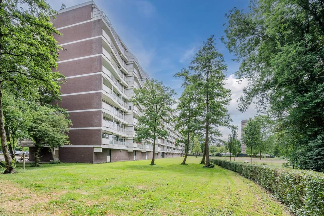 Appartement Joliotplaats 382, Ommoord, Rotterdam