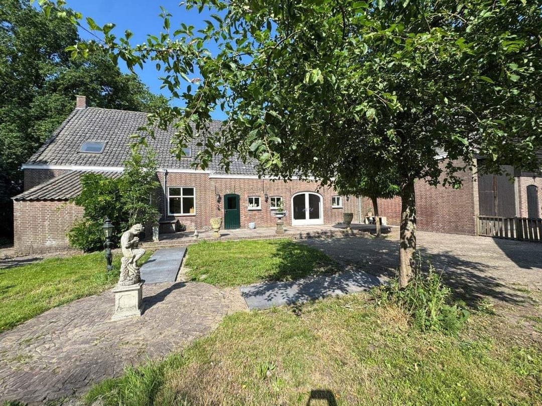 Huis Heikantsestraat, Oosteind - Te Huur