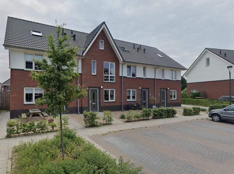 Wethouder Zeefatstraat 22, Tuk - Reihenhaus zur Miete