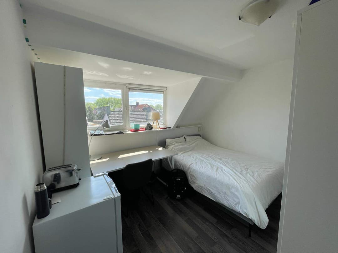Furnished Room at Hastelweg 48, Eindhoven - For Rent
