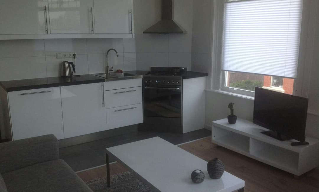 Appartement Koningin Emmaplein, Den Haag - Te Huur