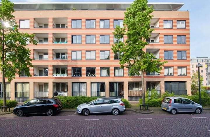 3-Room Apartment Arthur van Schendelstraat, Utrecht - For Rent