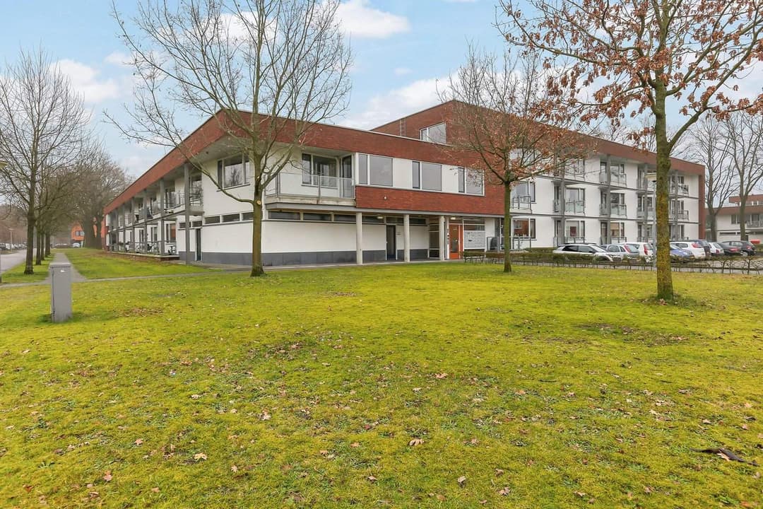 Apartment Landschaplaan 274, Emmen - For Rent