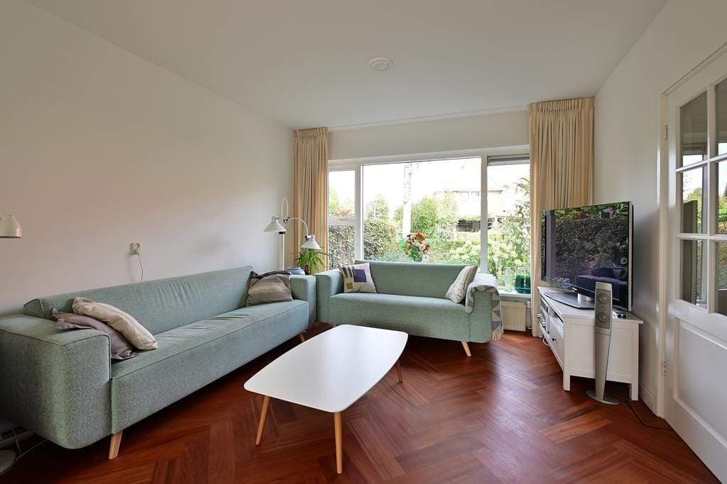 Semi-detached house Berkenlaantje 121, Laren (NH)