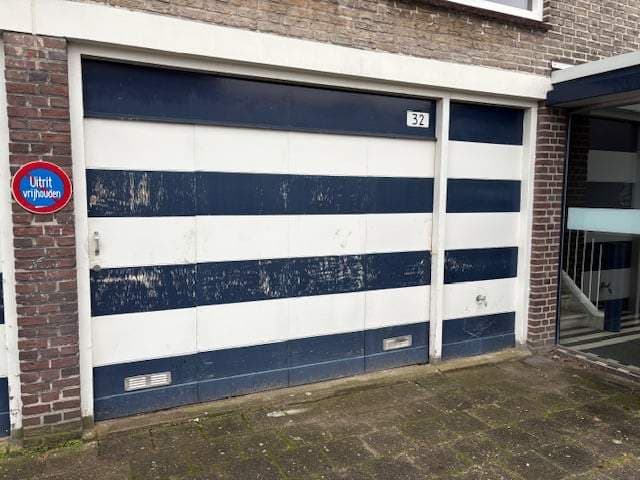 Garage Box Parelmoerhorst 322, Den Haag - For Rent