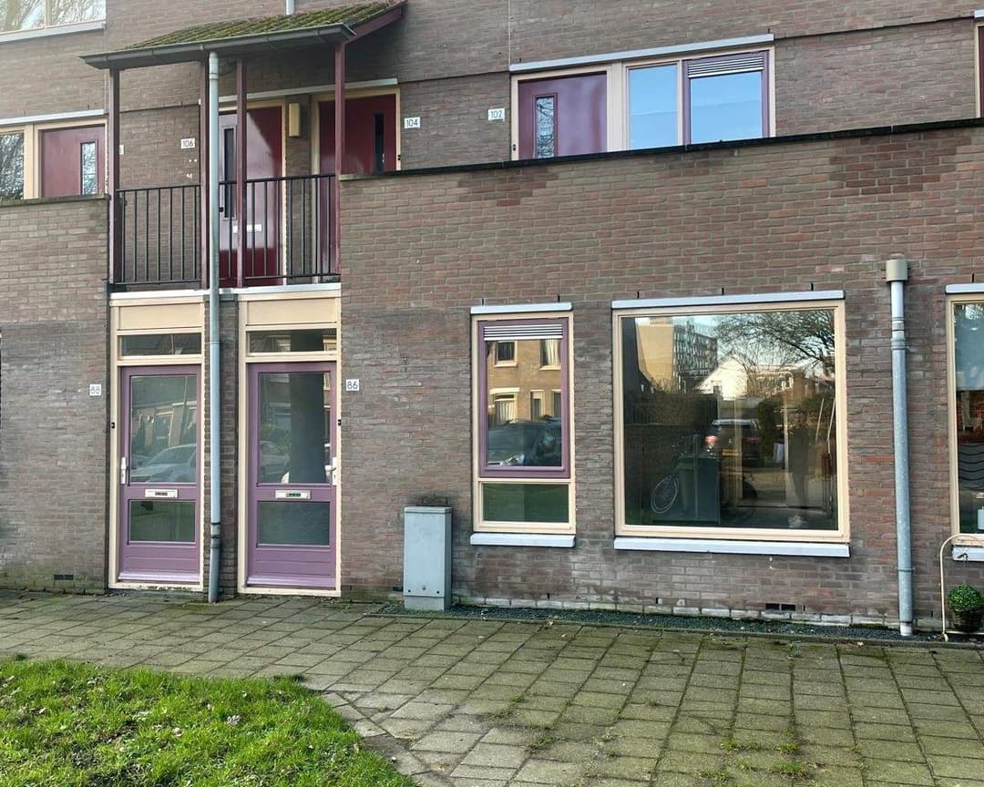 Appartement Dr. van Voorthuijsenstraat 86, Velp - À Louer