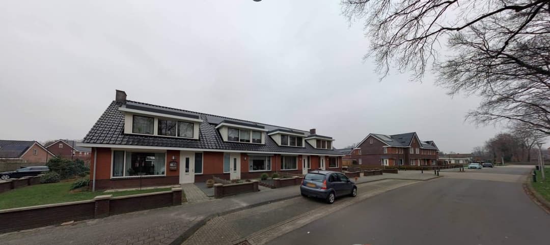 Maison d'angle van Heeckerenlaan, Coevorden - À Louer