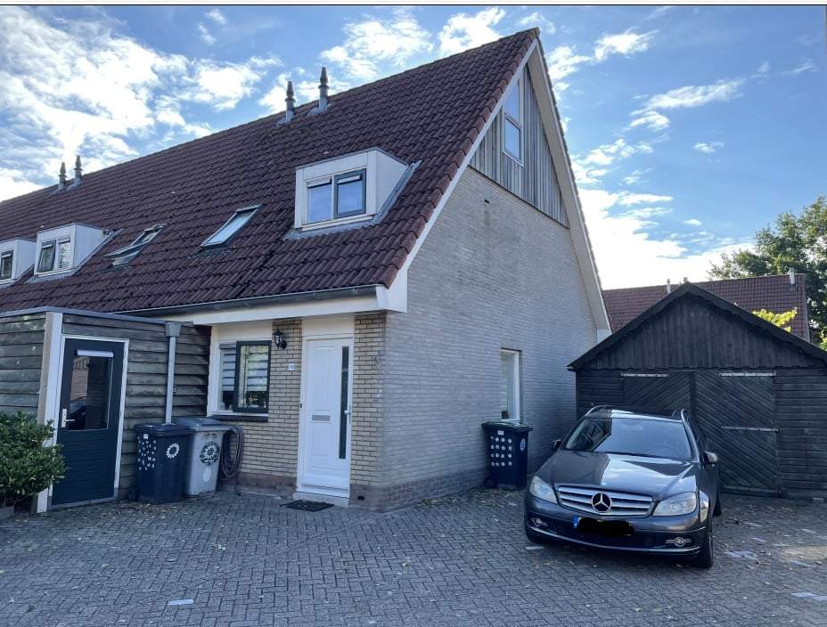 Corner House It Krûmdeel 48, Oudega - For Rent