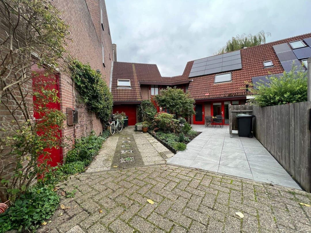 Barmsijs 103, Nieuwegein - Furnished Family Home for Rent