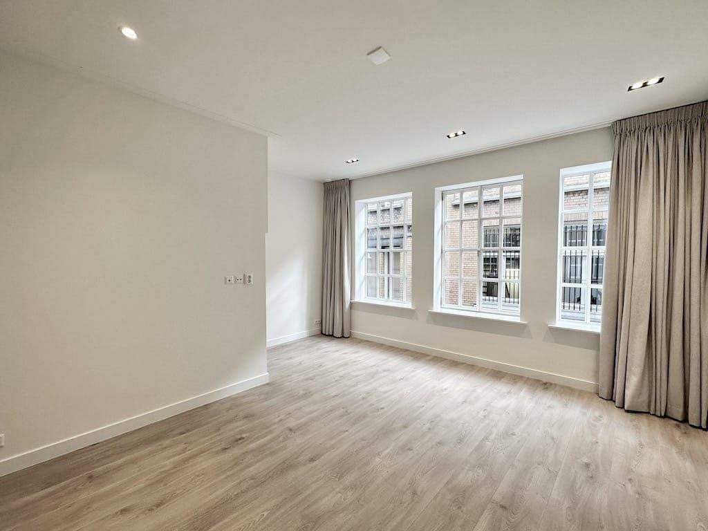 Flat Sint Nicolaasstraat, Amsterdam - Te Huur