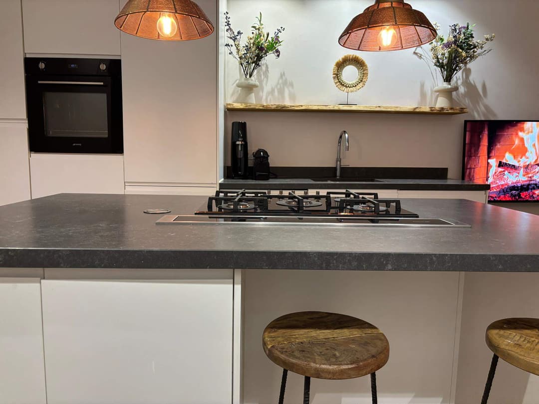 Furnished Room for Rent Aalsmeerweg, Amsterdam