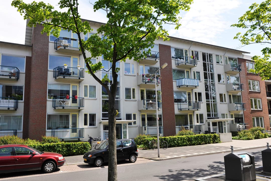 Van Lodensteynstraat 93, Delft - Portiekwoning