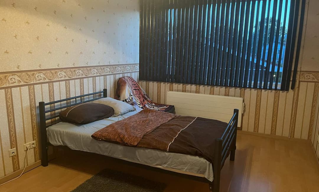 Kamer Assumburgweg, Den Haag - Te Huur