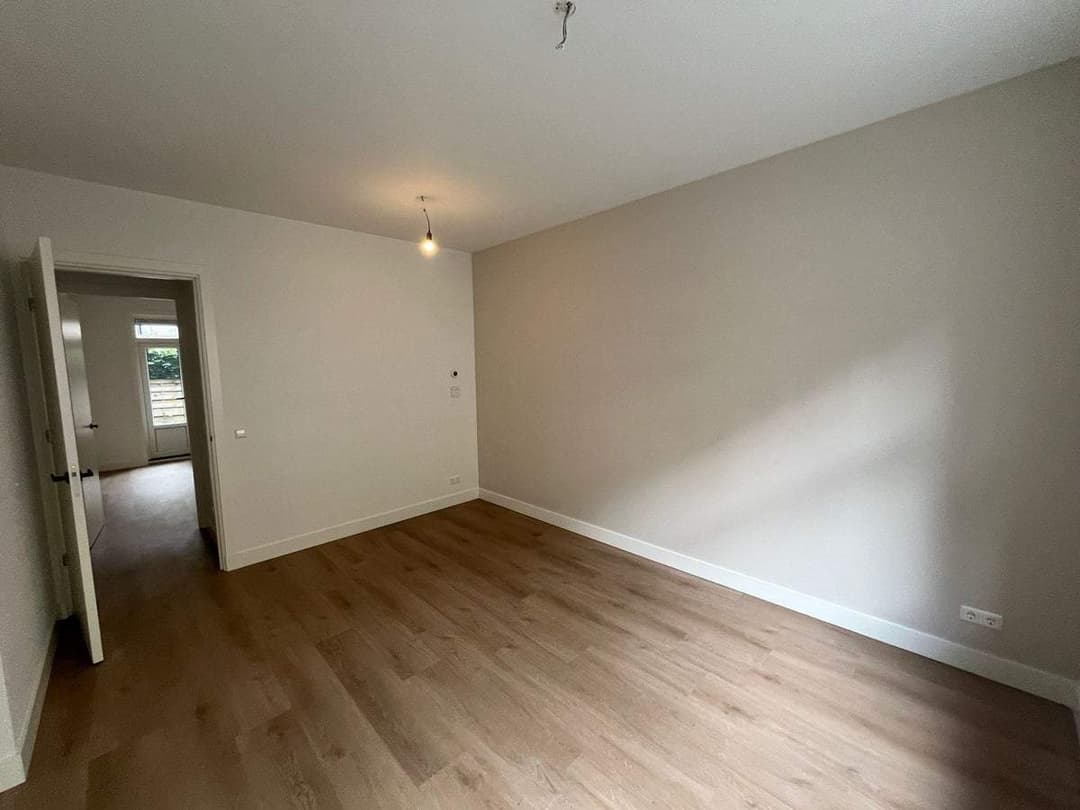 Flat Nieuwe Binnenweg, Rotterdam - For Rent