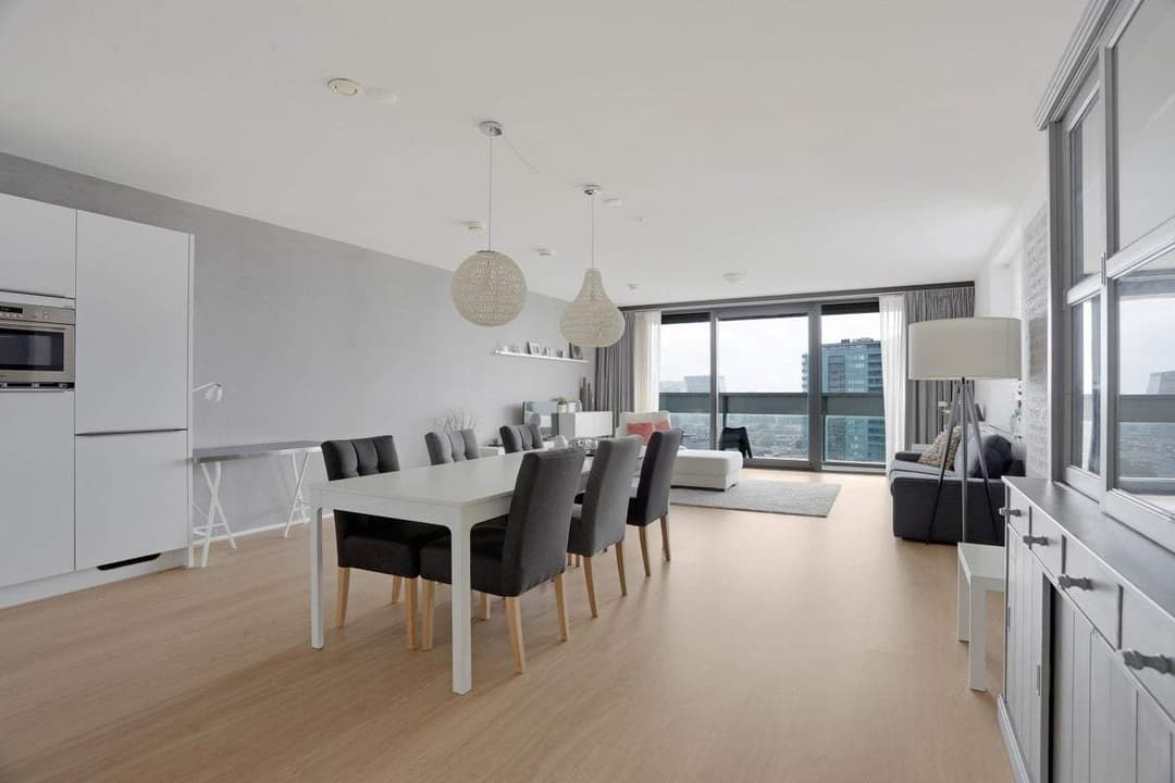 Flat Anna van Buerenplein, Den Haag — Möbliierte 3-Zimmer-Wohnung