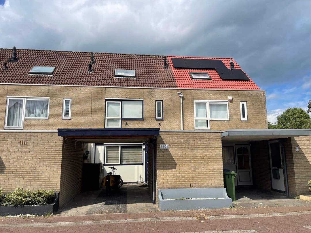 Karveel 59, Lelystad - À Louer