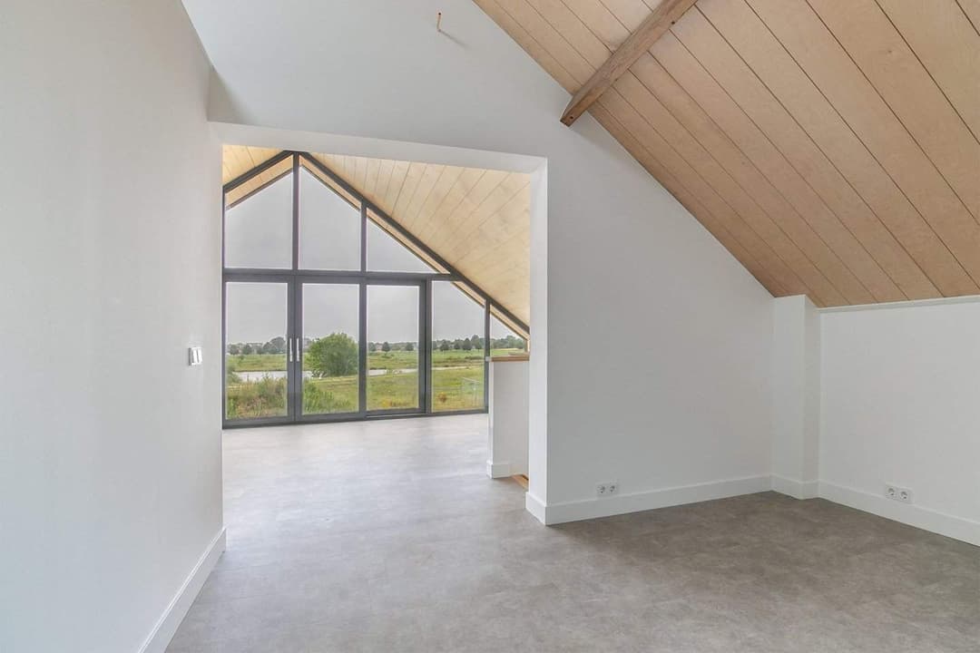 Appartement Venloseweg 275, Grubbenvorst - Te Huur